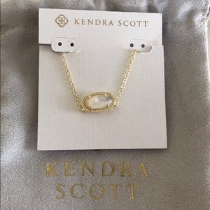 Kendra Scott gold necklace